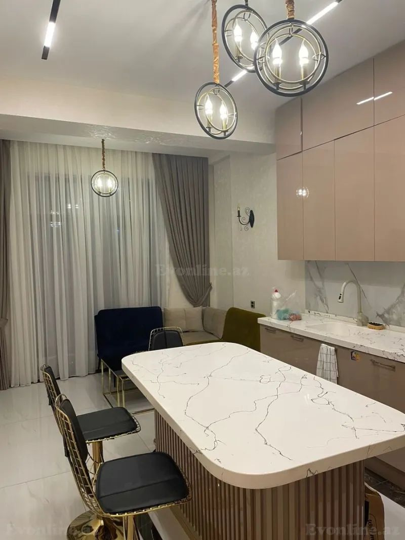 Kirayə verilir 2 otaqlı Mənzil Yeni tikili 65 m² Sahil m.
