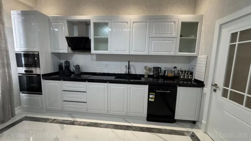 Kirayə verilir 3 otaqlı Mənzil Yeni tikili 135 m² Xətai m. - şəkil 13