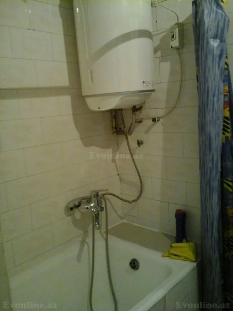 Satılır 2 otaqlı Mənzil Köhnə tikili 70 m² Nizami m. - şəkil 9