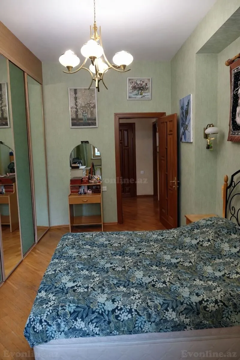 Satılır 4 otaqlı Mənzil Yeni tikili 155 m² 28 May m. - şəkil 7