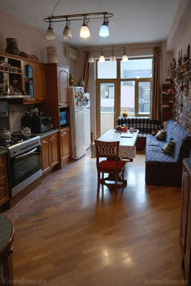 Satılır 4 otaqlı Mənzil Yeni tikili 155 m² 28 May m. - şəkil 11