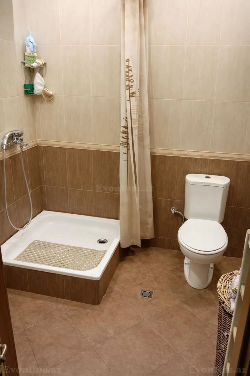 Satılır 4 otaqlı Mənzil Yeni tikili 155 m² 28 May m. - şəkil 13