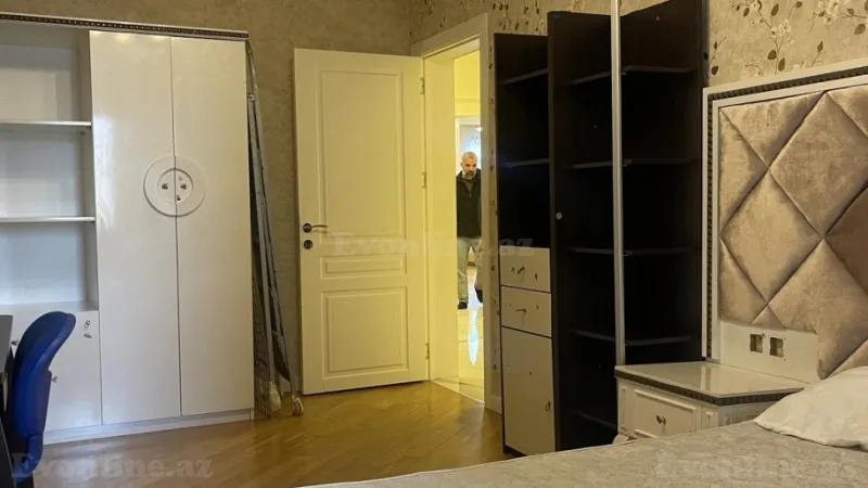 Kirayə verilir 4 otaqlı Mənzil Yeni tikili 170 m² Nərimanov r. - şəkil 14