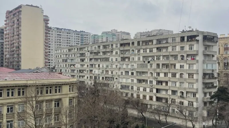 Kirayə verilir 4 otaqlı Mənzil Yeni tikili 170 m² Nərimanov r. - şəkil 26