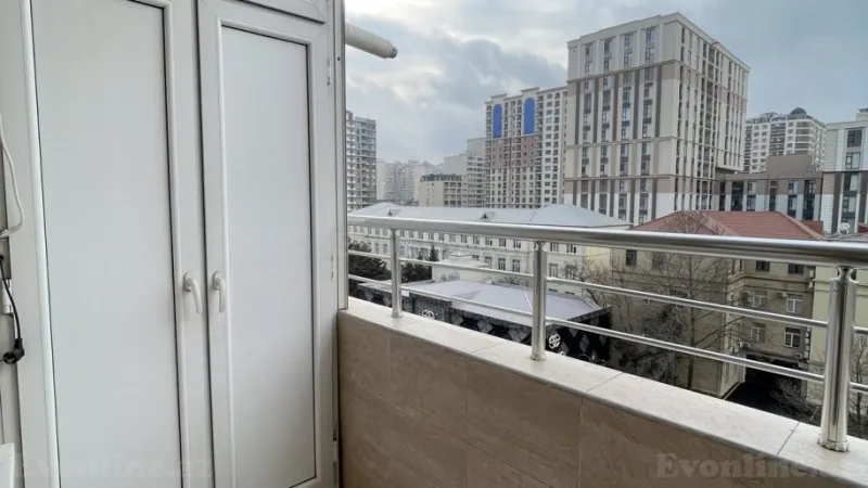 Kirayə verilir 4 otaqlı Mənzil Yeni tikili 170 m² Nərimanov r. - şəkil 27