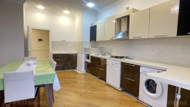 Kirayə verilir 4 otaqlı Mənzil Yeni tikili 170 m² Nərimanov r. - şəkil 28