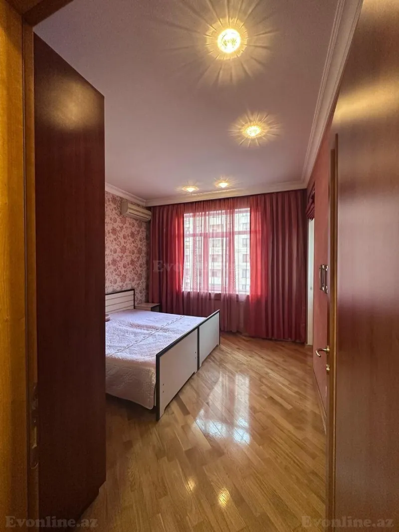 Kirayə verilir 3 otaqlı Mənzil Yeni tikili 130 m² Xətai m. - şəkil 5