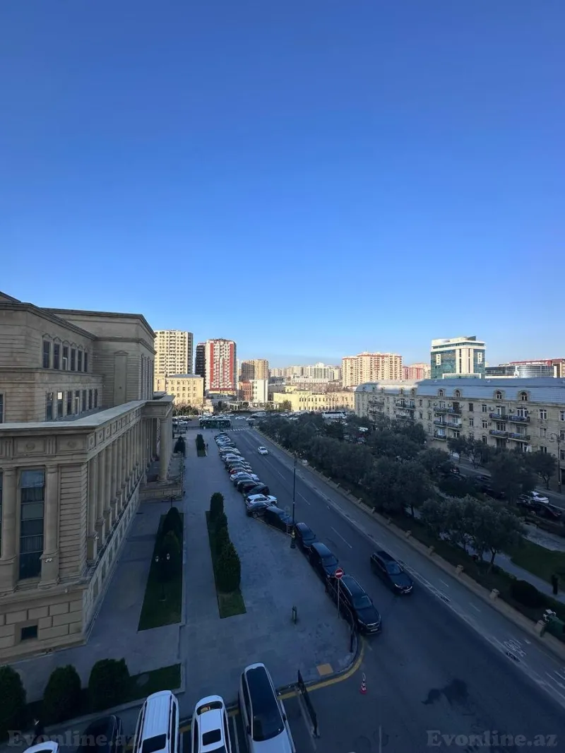 Kirayə verilir 3 otaqlı Mənzil Yeni tikili 130 m² Xətai m. - şəkil 15