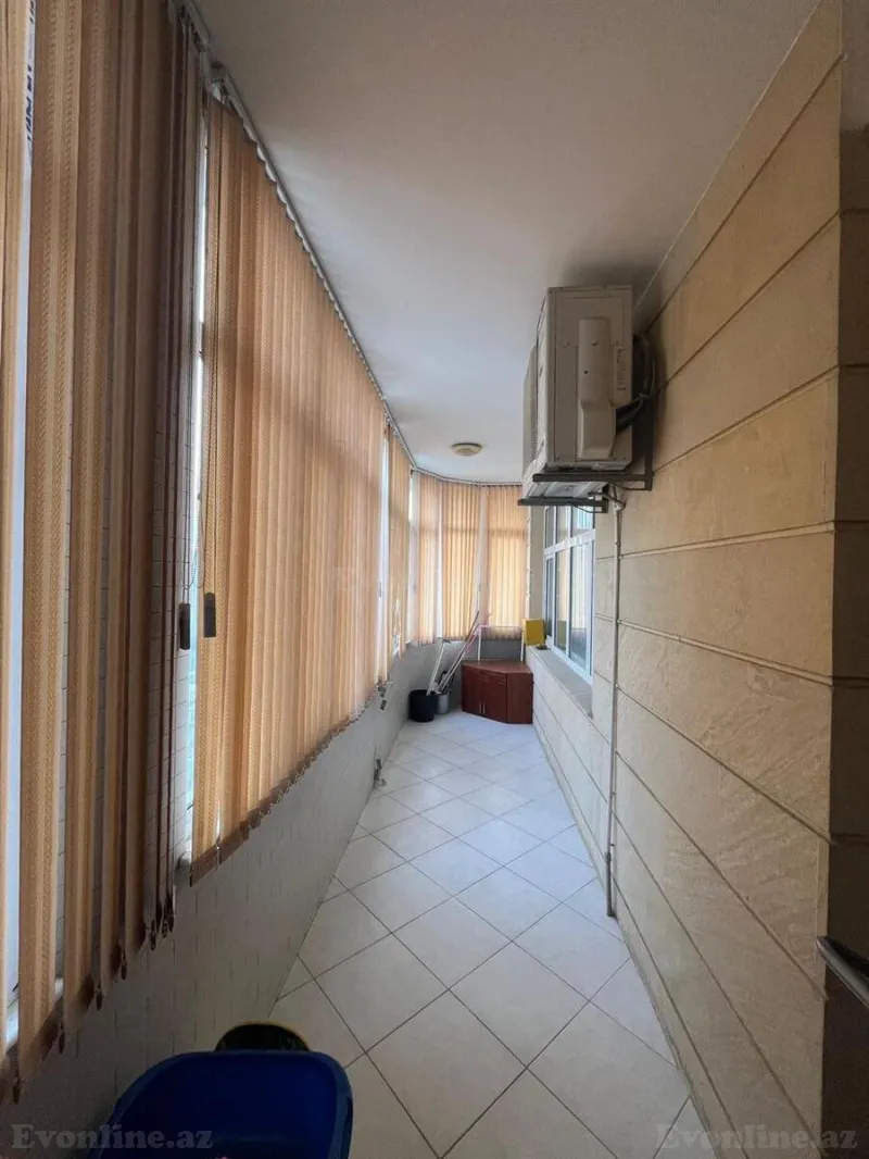 Satılır 4 otaqlı Mənzil Yeni tikili 204 m² Elmlər Akademiyası m. - şəkil 24