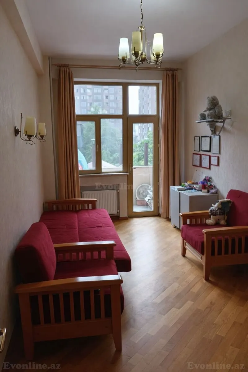 Satılır 4 otaqlı Mənzil Yeni tikili 155 m² 28 May m. - şəkil 7