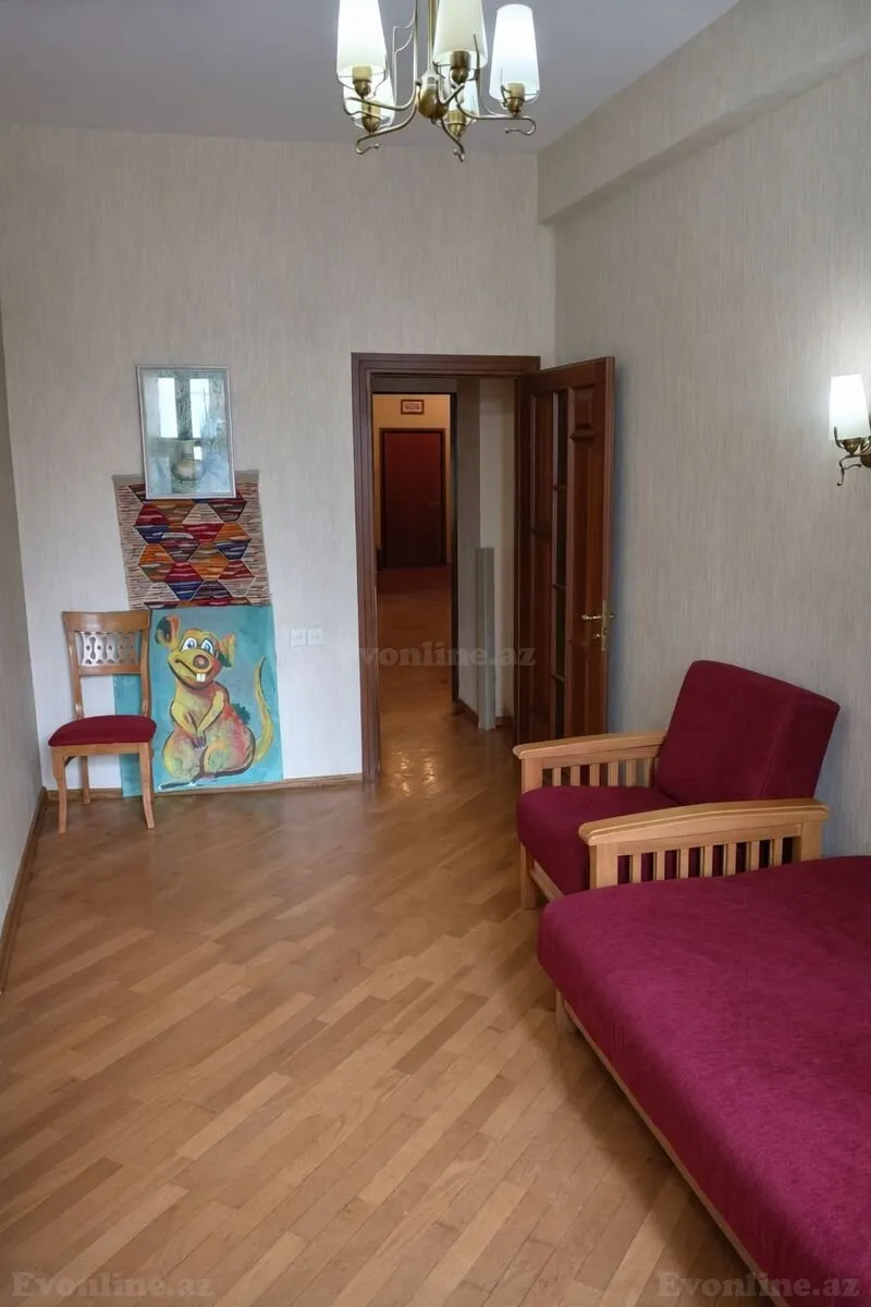 Satılır 4 otaqlı Mənzil Yeni tikili 155 m² 28 May m. - şəkil 8