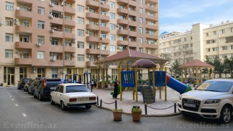 Satılır 4 otaqlı Mənzil Yeni tikili 155 m² 28 May m. - şəkil 16