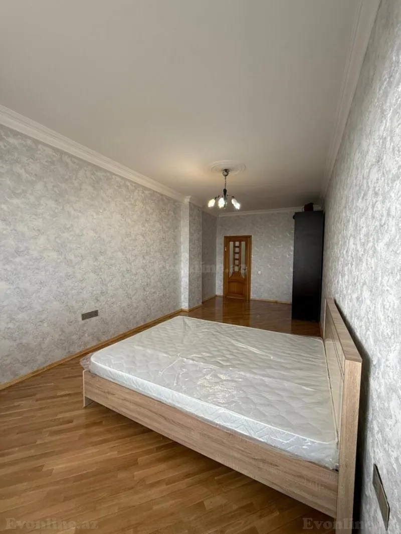 Kirayə verilir 3 otaqlı Mənzil Yeni tikili 120 m² İnşaatçılar m. - şəkil 7