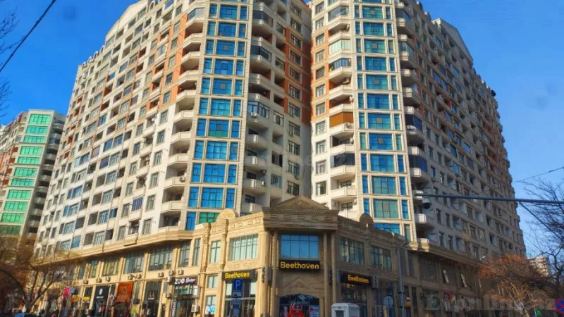 Kirayə verilir 3 otaqlı Mənzil Yeni tikili 110 m² Nəriman Nərimanov m.