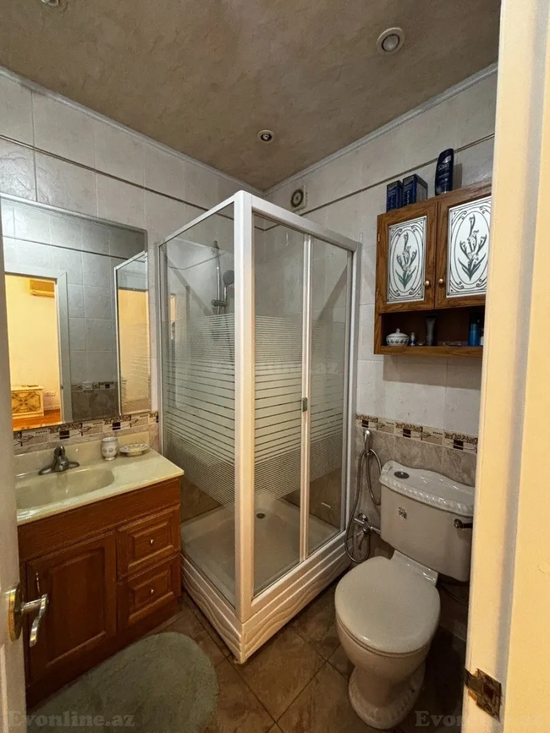 Satılır 4 otaqlı Mənzil Yeni tikili 170 m² 28 May m. - şəkil 17