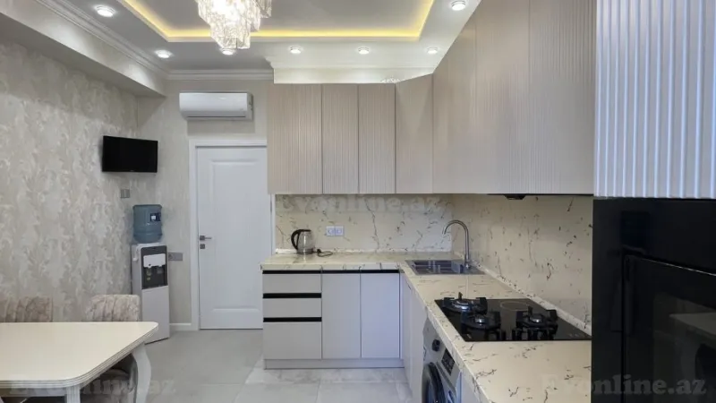Satılır 3 otaqlı Mənzil Yeni tikili 155 m² 28 May m. - şəkil 3