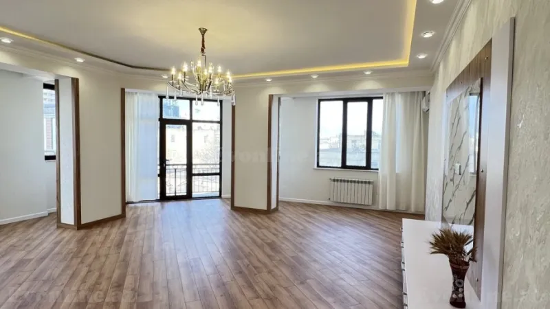 Satılır 3 otaqlı Mənzil Yeni tikili 155 m² 28 May m. - şəkil 10