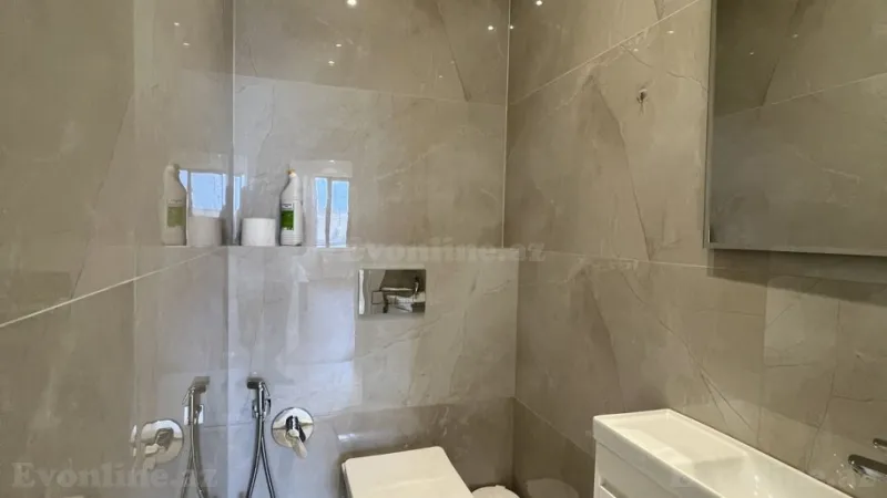 Satılır 3 otaqlı Mənzil Yeni tikili 155 m² 28 May m. - şəkil 13