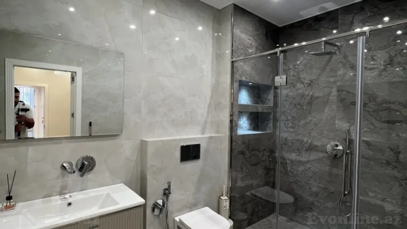 Satılır 3 otaqlı Mənzil Yeni tikili 155 m² 28 May m. - şəkil 22