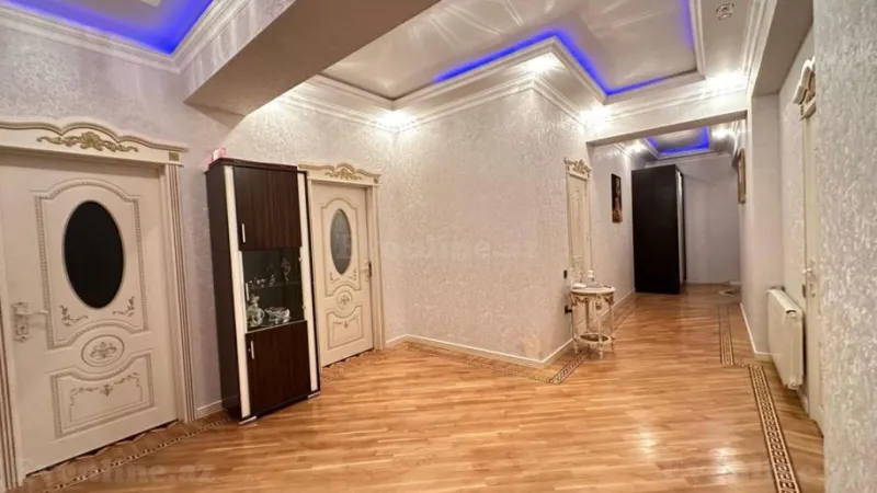 Satılır 3 otaqlı Mənzil Yeni tikili 140 m² 4-cü mikrorayon - şəkil 11