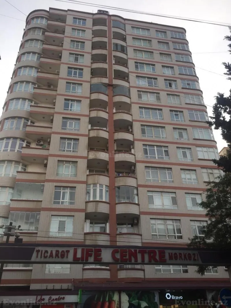 5 otaqlı Mənzil 190 m² Nəriman Nərimanov m. Kirayə verilir