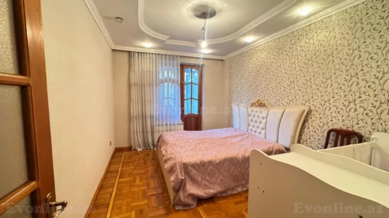 Satılır 3 otaqlı Mənzil Köhnə tikili 70 m² Xalqlar Dostluğu m. - şəkil 3