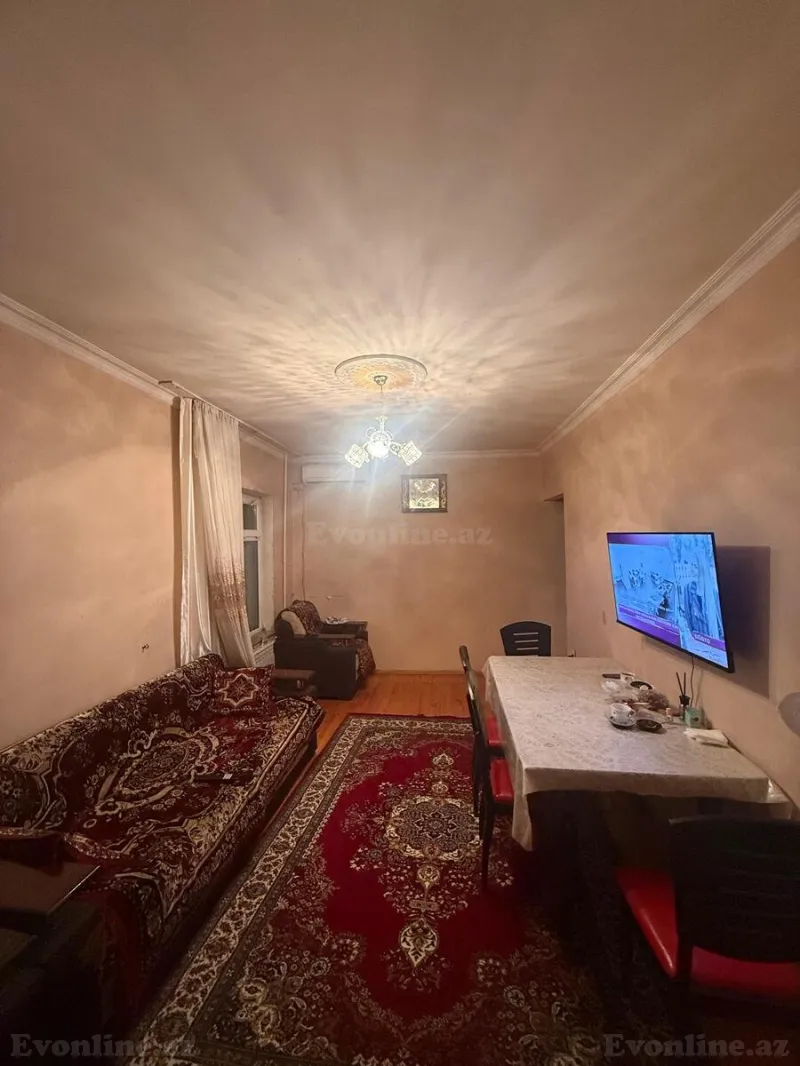 Satılır 2 otaqlı Mənzil Köhnə tikili 50 m² 8-ci mikrorayon - şəkil 2