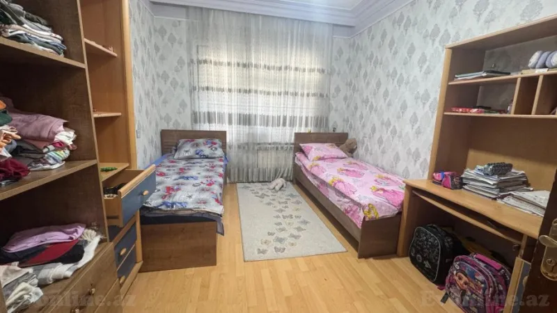 Satılır 4 otaqlı Mənzil Köhnə tikili 100 m² Neftçilər m. - şəkil 6