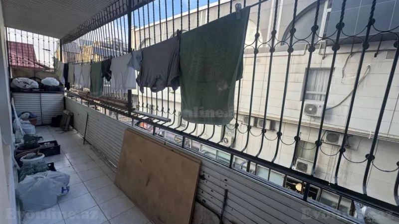 Satılır 4 otaqlı Mənzil Köhnə tikili 100 m² Neftçilər m. - şəkil 16