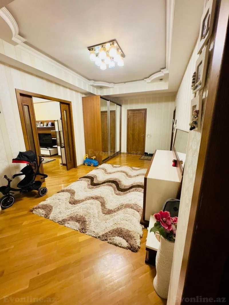 Satılır 3 otaqlı Mənzil Yeni tikili 130 m² 3-cü mikrorayon - şəkil 4