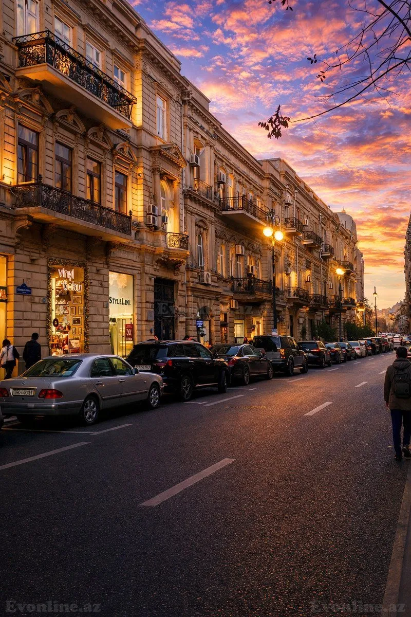 Satılır 7 otaqlı Mənzil Köhnə tikili 245 m² Sahil m. - şəkil 2