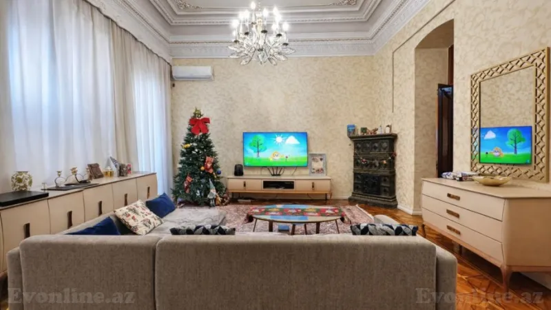 Satılır 7 otaqlı Mənzil Köhnə tikili 245 m² Sahil m. - şəkil 3