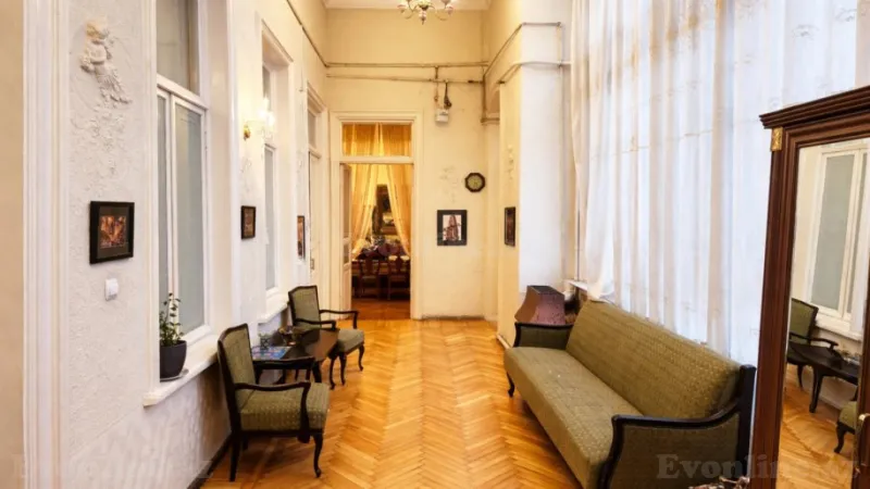 Satılır 7 otaqlı Mənzil Köhnə tikili 245 m² Sahil m. - şəkil 12