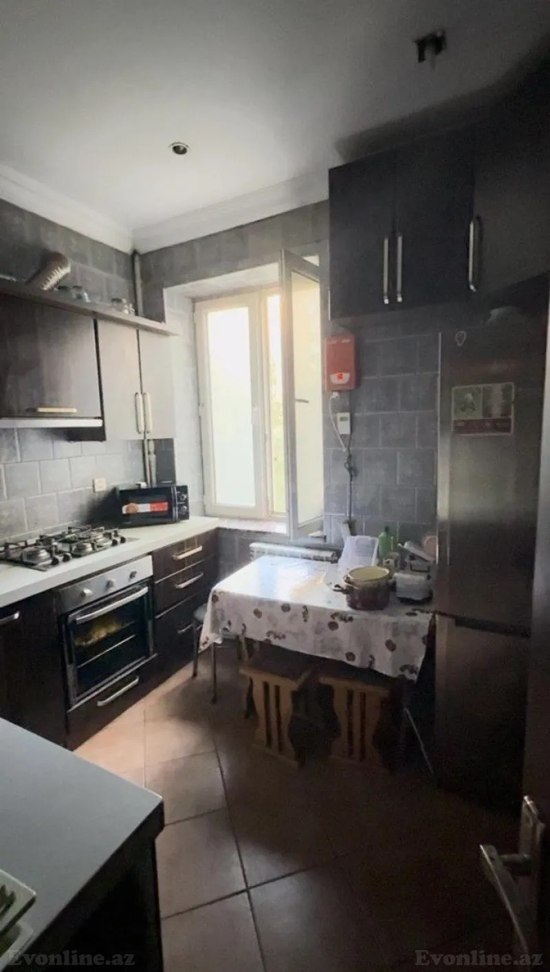 Kirayə verilir 3 otaqlı Mənzil Köhnə tikili 70 m² Nəriman Nərimanov m. - şəkil 4