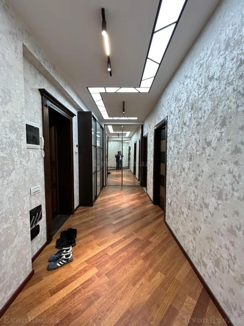 Satılır 4 otaqlı Mənzil Yeni tikili 130 m² Xətai m. - şəkil 3