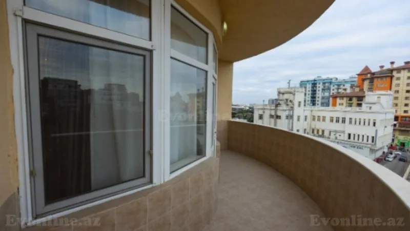 Satılır 4 otaqlı Mənzil Yeni tikili 222 m² Gənclik m. - şəkil 6