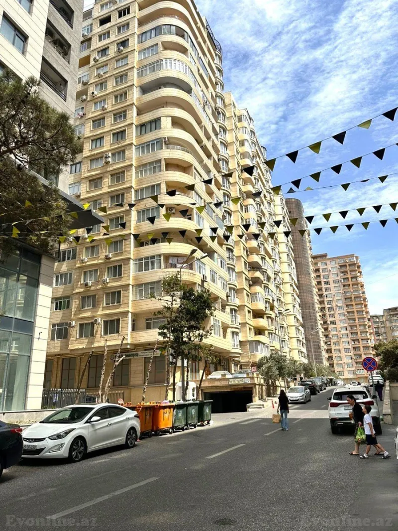 Satılır 3 otaqlı Mənzil Yeni tikili 100 m² 8 Noyabr m. - şəkil 2