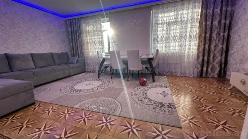 Satılır 5 otaqlı Mənzil Köhnə tikili 115 m² Əhmədli