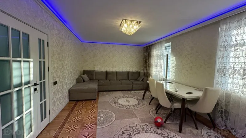 Satılır 5 otaqlı Mənzil Köhnə tikili 115 m² Əhmədli - şəkil 4