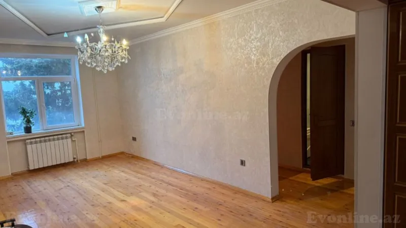 Satılır 4 otaqlı Mənzil Köhnə tikili 110 m² Xətai r. - şəkil 5