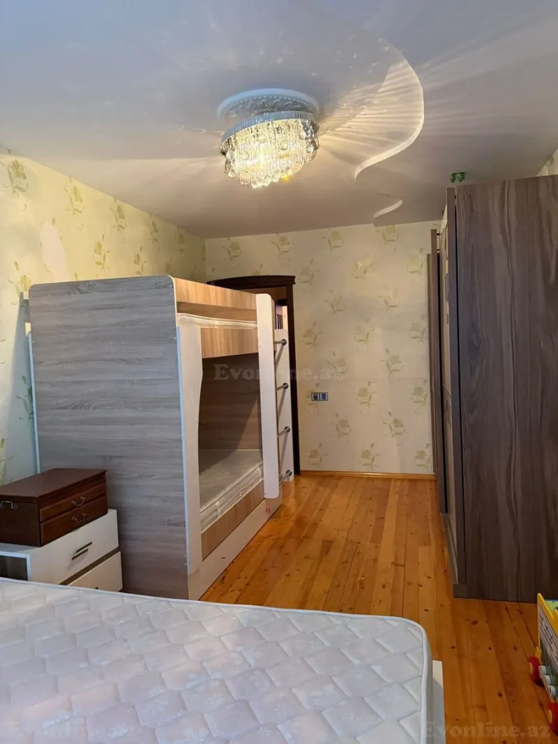 Satılır 4 otaqlı Mənzil Köhnə tikili 110 m² Xətai r. - şəkil 12