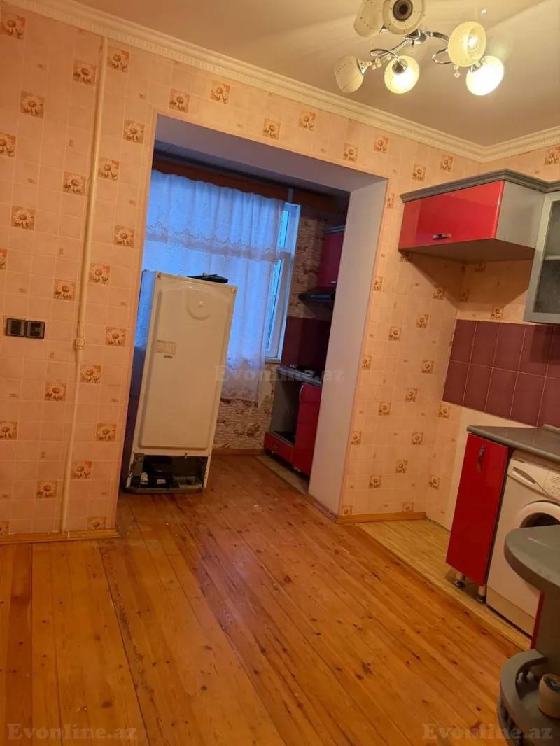 Satılır 4 otaqlı Mənzil Köhnə tikili 110 m² Xətai r. - şəkil 15