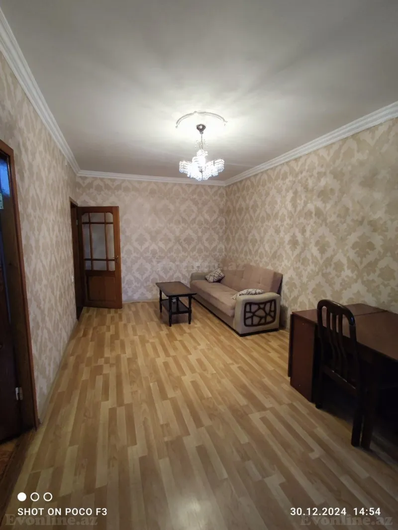 Satılır 2 otaqlı Mənzil Köhnə tikili 50 m² 4-cü mikrorayon