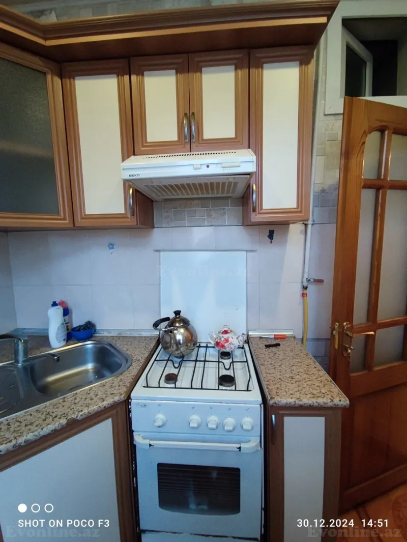 Satılır 2 otaqlı Mənzil Köhnə tikili 50 m² 4-cü mikrorayon - şəkil 9