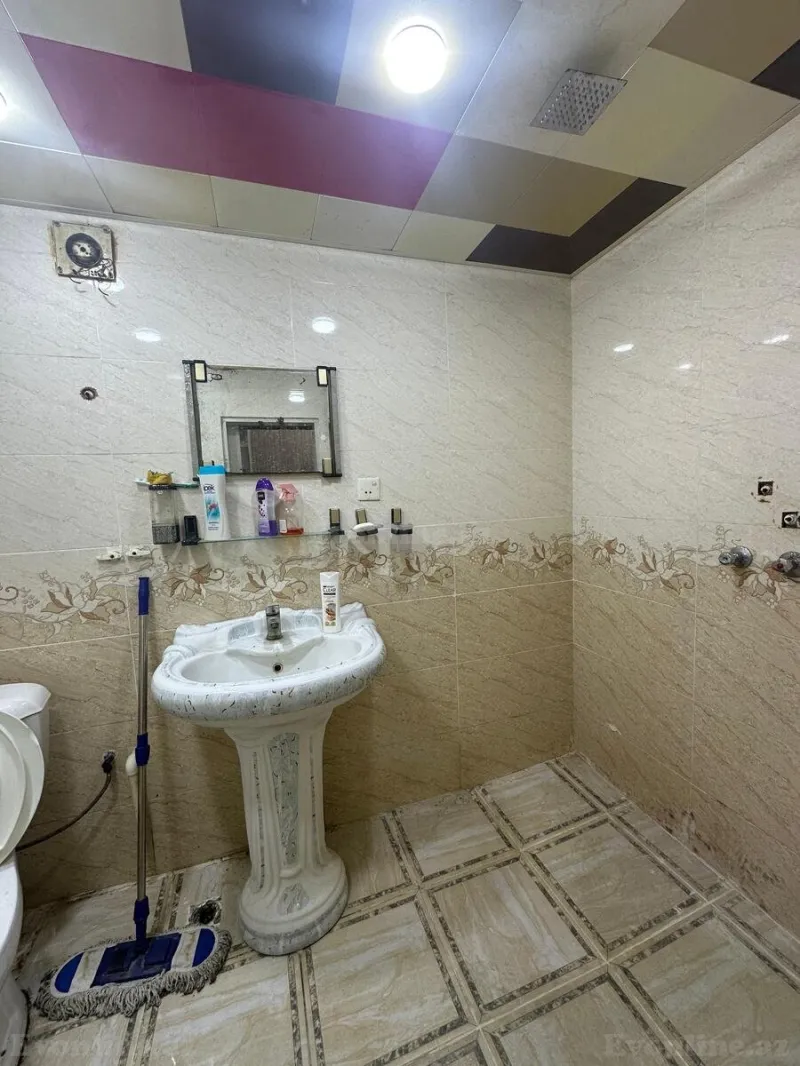 Satılır 3 otaqlı Mənzil Köhnə tikili 100 m² Gənclik m. - şəkil 4