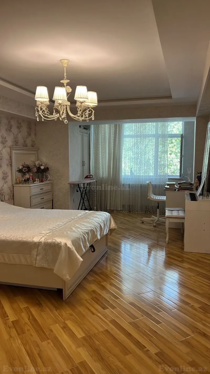 Satılır 2 otaqlı Mənzil Köhnə tikili 80 m² Elmlər Akademiyası m. - şəkil 2