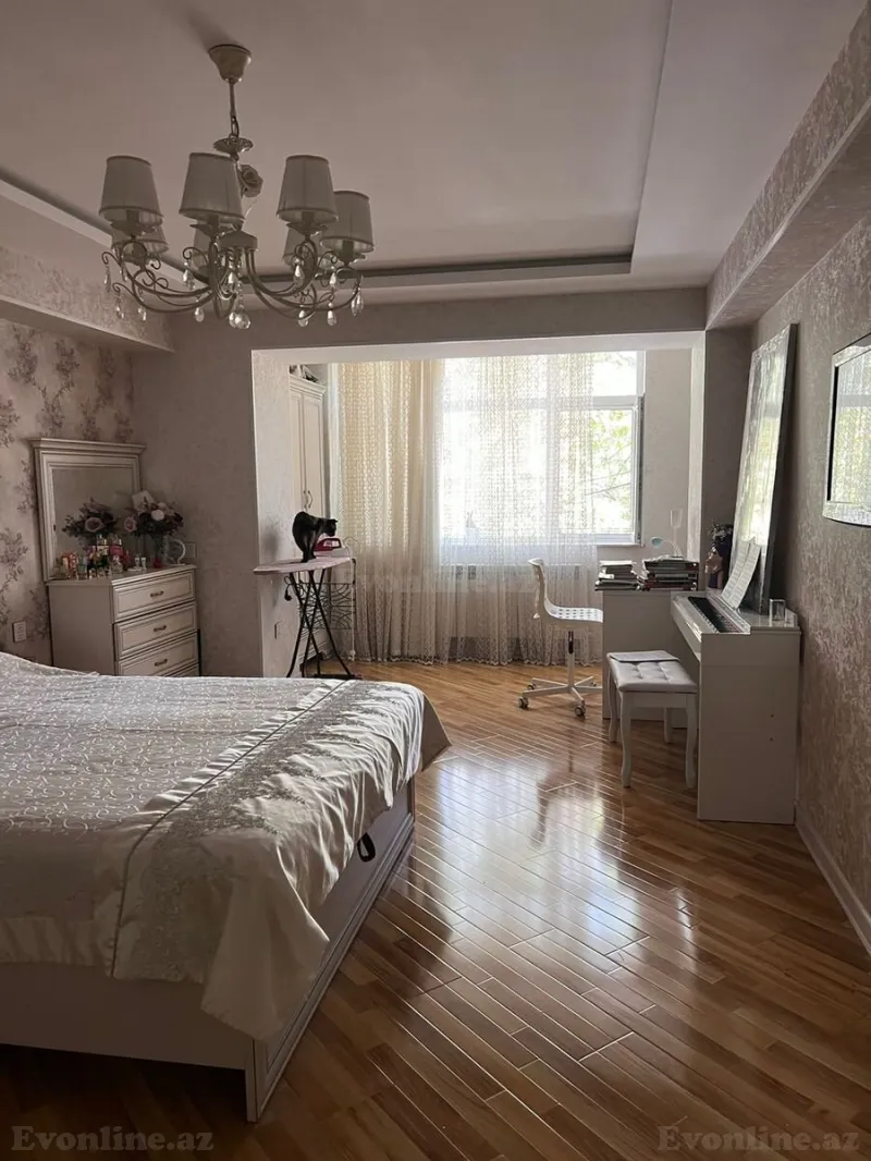 Satılır 2 otaqlı Mənzil Köhnə tikili 80 m² Elmlər Akademiyası m. - şəkil 9