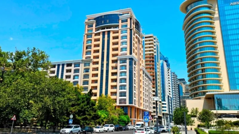 Kirayə verilir 4 otaqlı Mənzil Yeni tikili 174 m² 28 May m.
