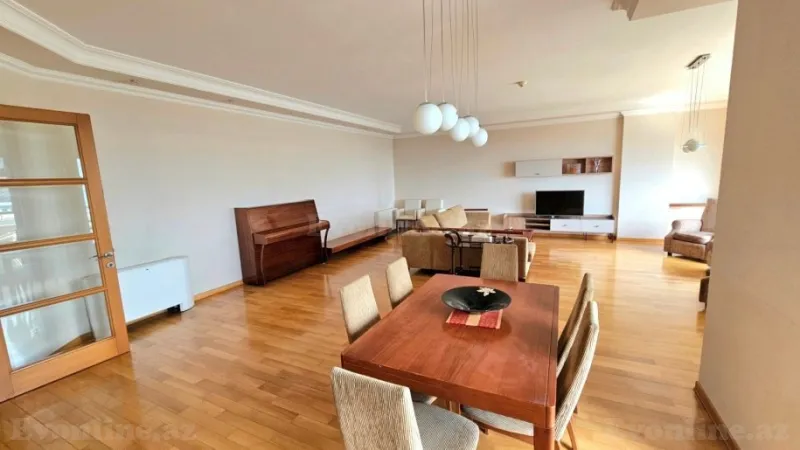 Kirayə verilir 4 otaqlı Mənzil Yeni tikili 174 m² 28 May m. - şəkil 5