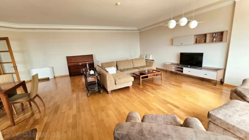 Kirayə verilir 4 otaqlı Mənzil Yeni tikili 174 m² 28 May m. - şəkil 7